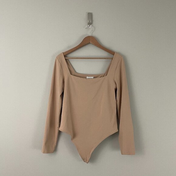 Aritzia Babaton Original Contour Squareneck Nude Bodysuit Size XL - Picture 1 of 6